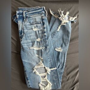 NEW American Eagle Outfitters Ripped Light Blue Skinny Jeans